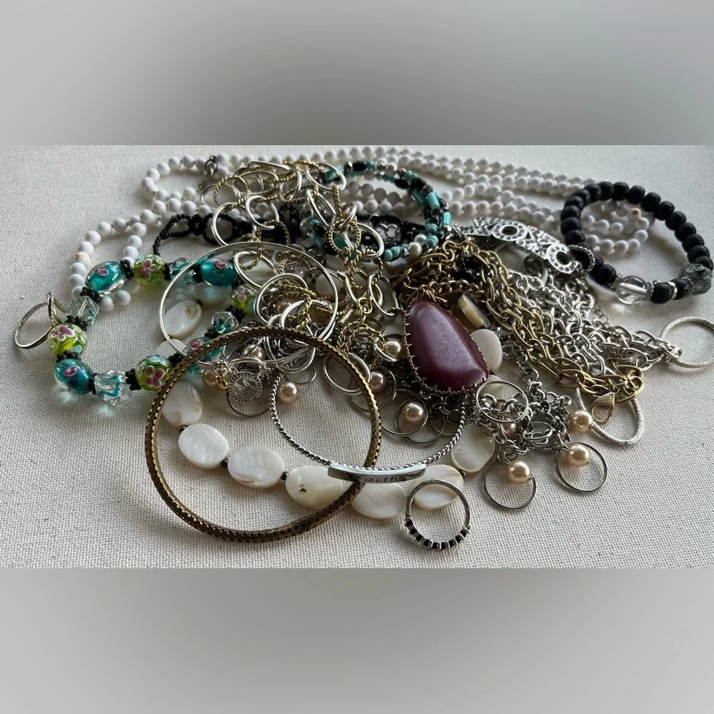 Surprise Mixed Jewelry Lot – 16 Pieces – Bracelets, Necklaces, Bangles & Rings - Picture 2 of 3